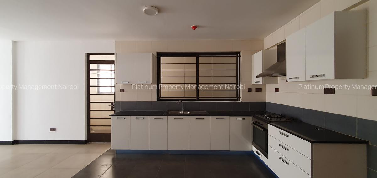 2 Bed Apartment with En Suite in Parklands - 2