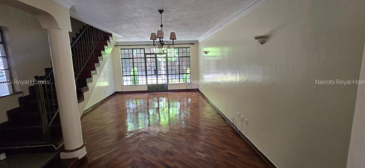 4 Bed Townhouse with En Suite at Lavington Green - 8