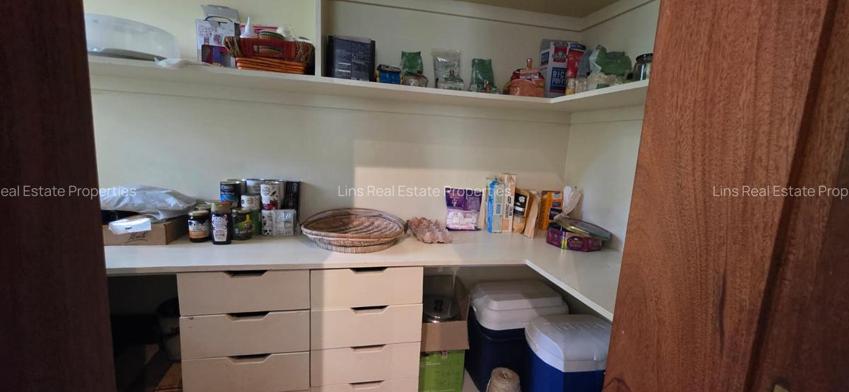 4 Bed House with En Suite in Kyuna - 5