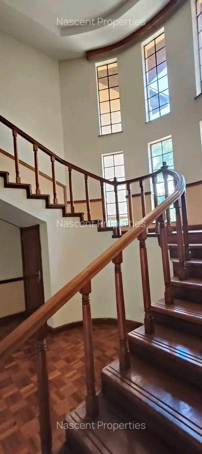 5 Bed House with En Suite in Runda - 6