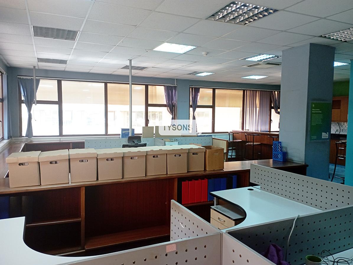 7,835 ft² Office with Backup Generator in Hurlingham - 2