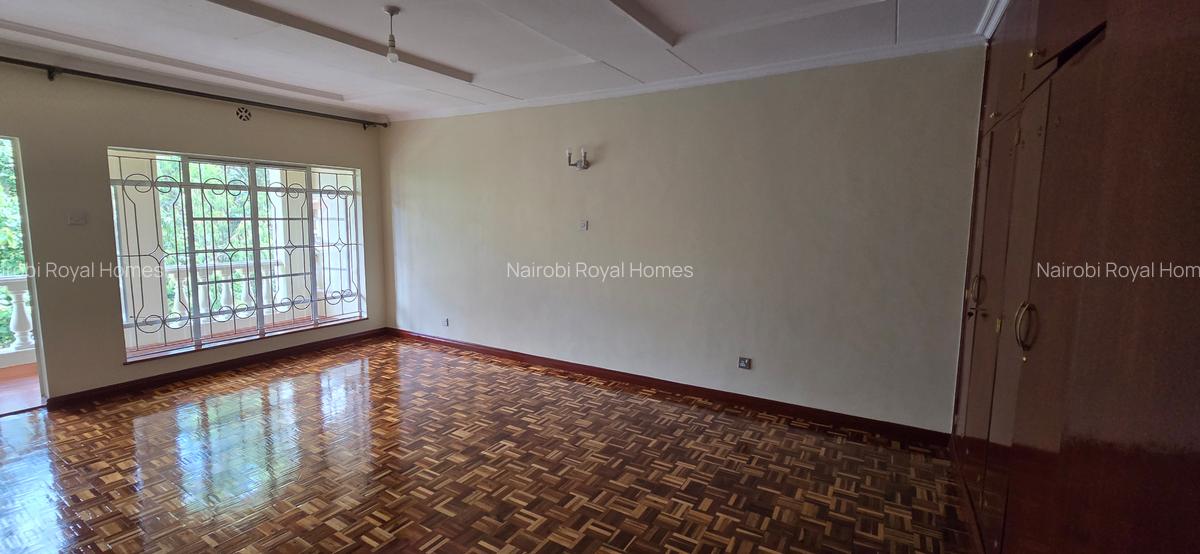 4 Bed Townhouse with En Suite at Lavington Road 44 - 14