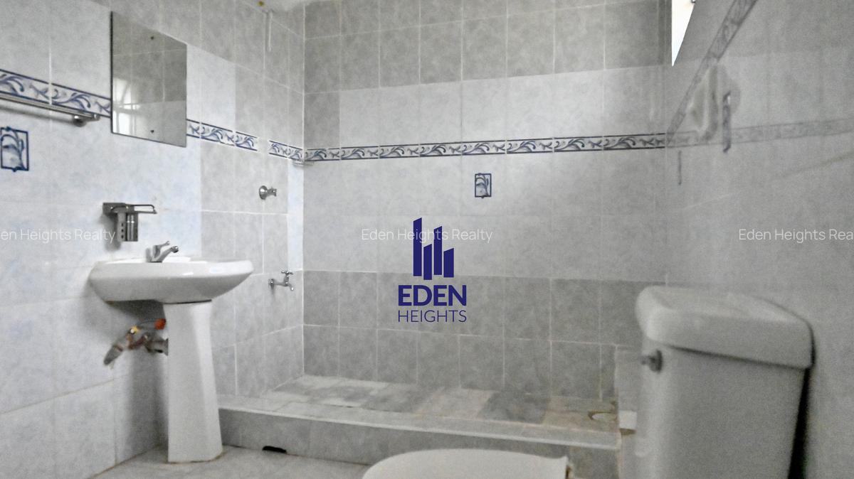 5 Bed House with Staff Quarters in Nyari - 10