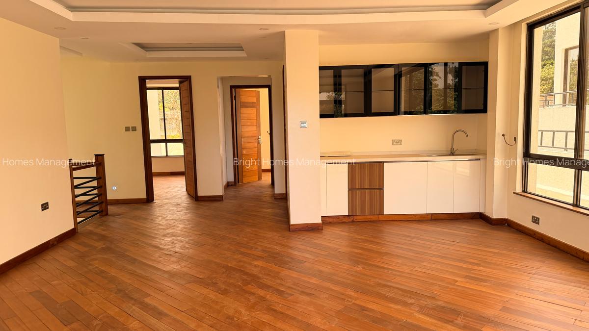 5 Bed Townhouse with En Suite in Kileleshwa - 18