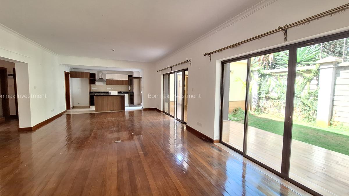 5 Bed Townhouse with En Suite at Kaputei Gardens. - 5