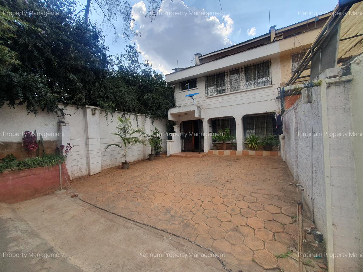3 Bed Townhouse with En Suite in Parklands - 1
