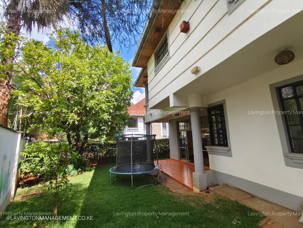 4 Bed Townhouse with En Suite at Lavington Green - 2