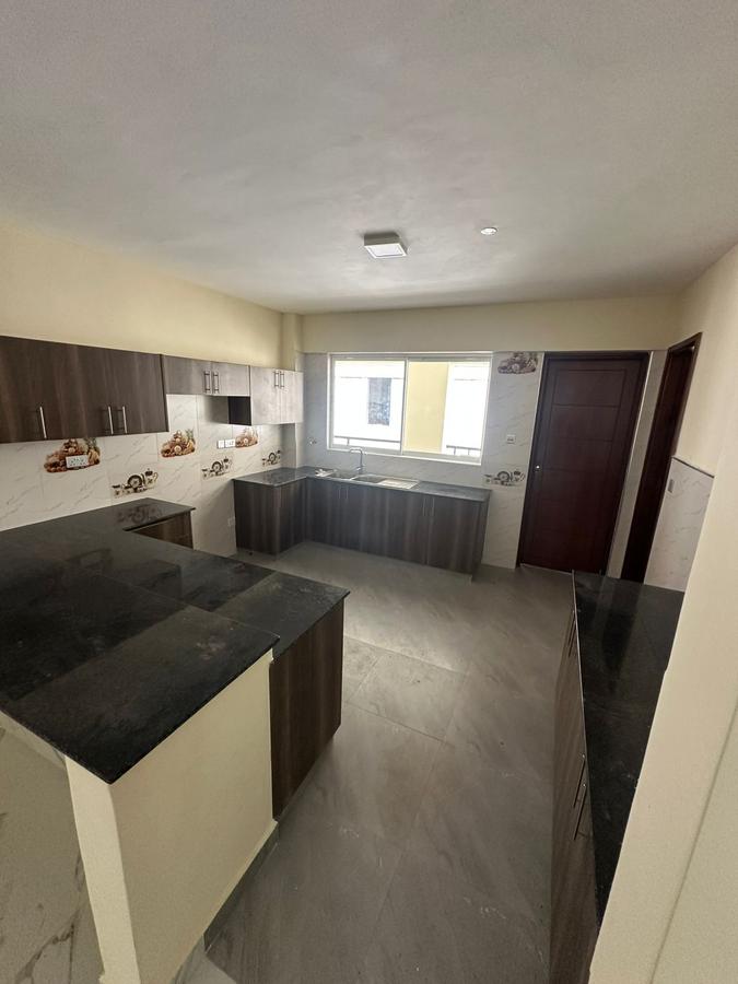 Serviced 4 Bed Apartment with En Suite at 4Th Parklands Road - 1