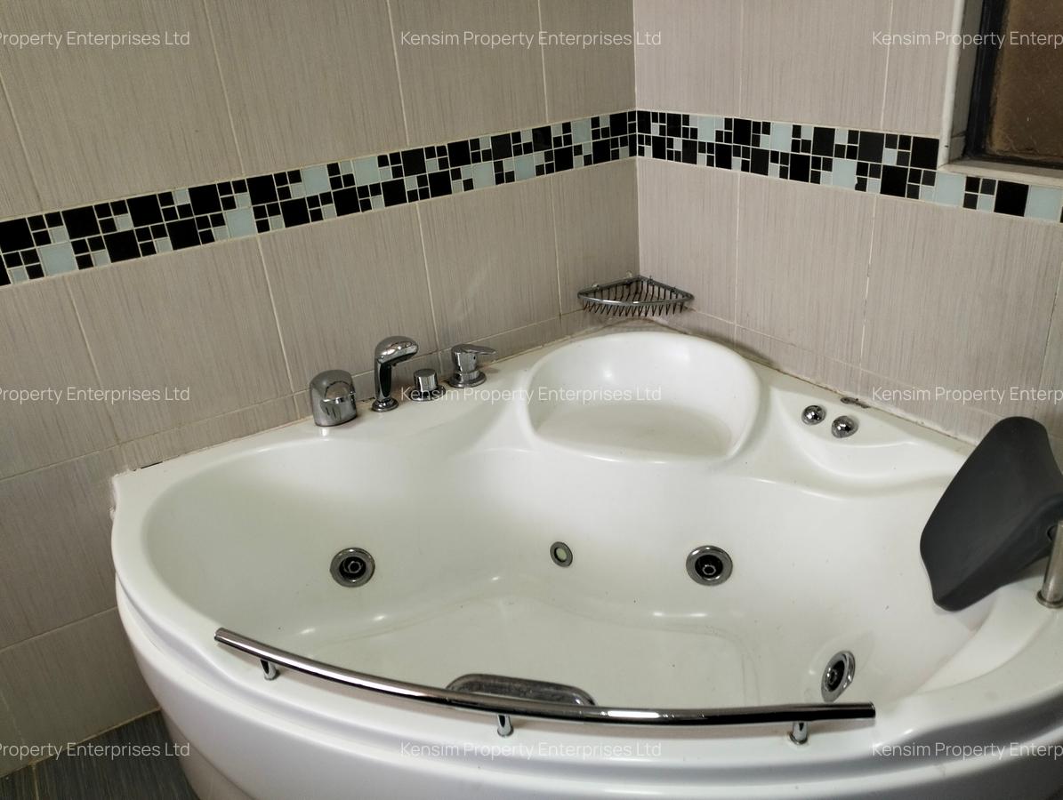 5 Bed Townhouse with En Suite in Lavington - 18