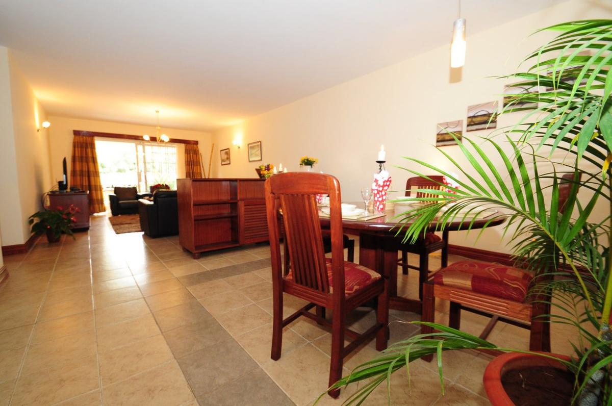 Serviced 2 Bed Apartment with En Suite in Upper Hill - 14