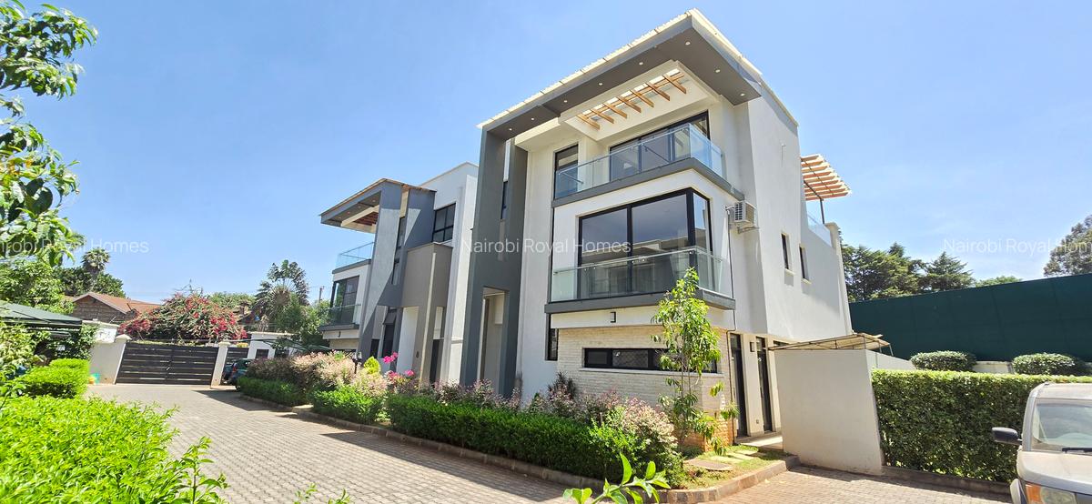 5 Bed Townhouse with En Suite at Lavington Green - 1
