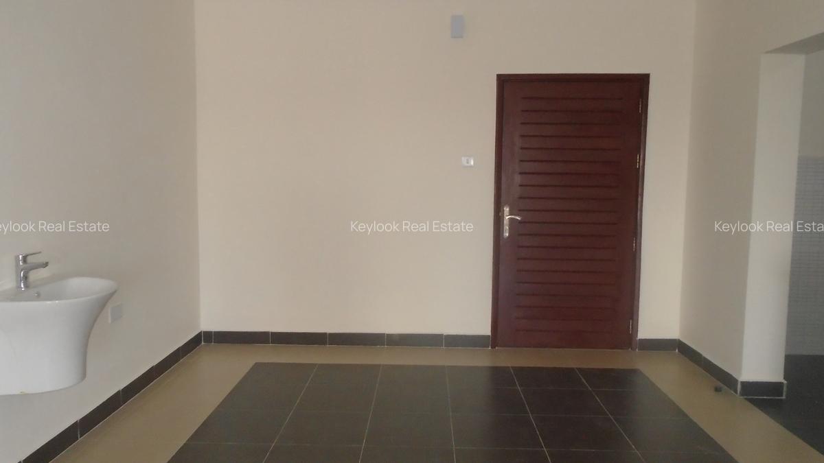 2 Bed Apartment with En Suite at Gitanga Road - 7