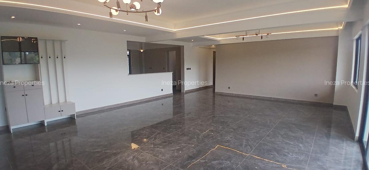 4 Bed Apartment with En Suite in Kileleshwa - 4