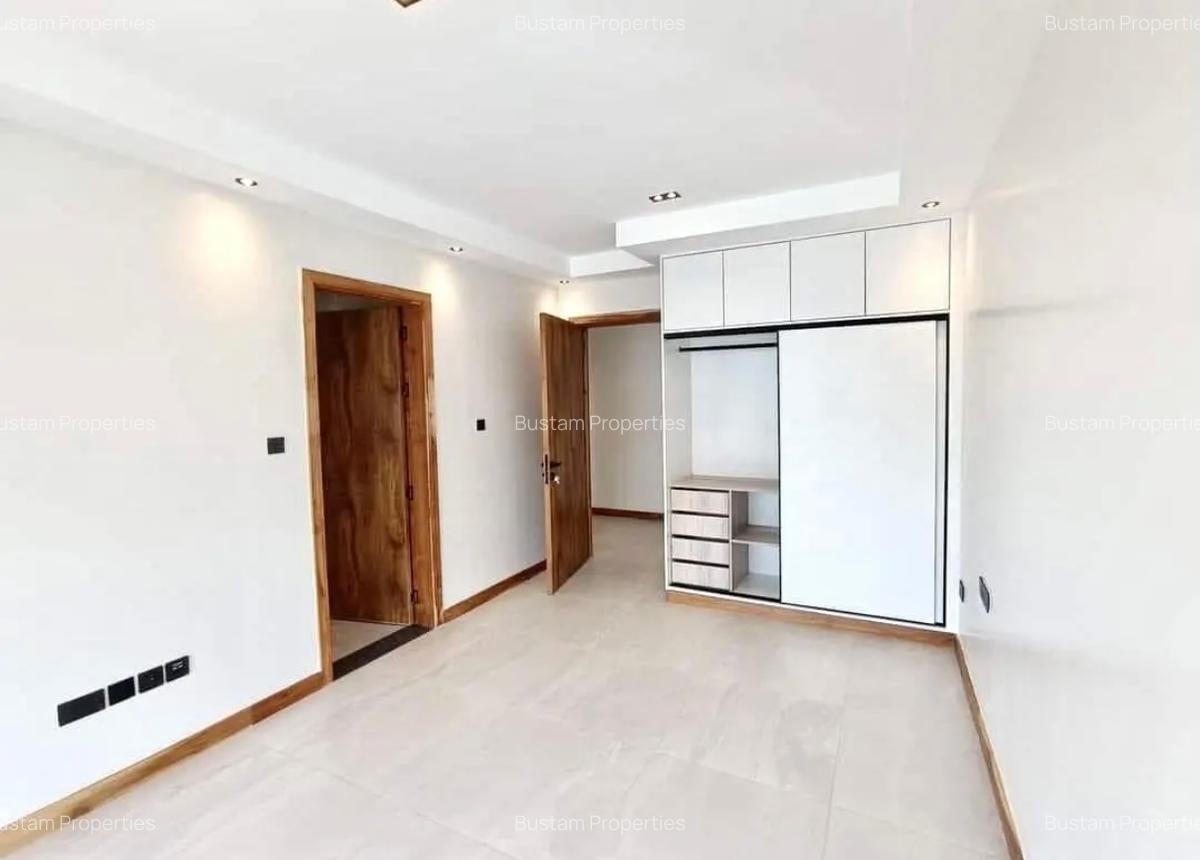 4 Bed Apartment with En Suite in Spring Valley - 6