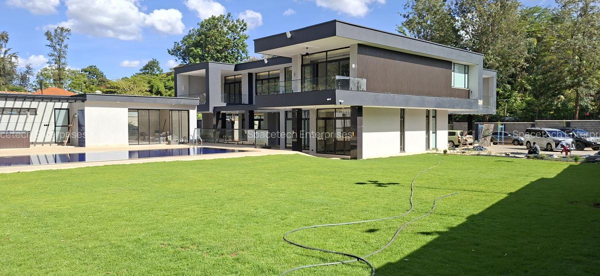 5 Bed House with En Suite in Nyari - 1