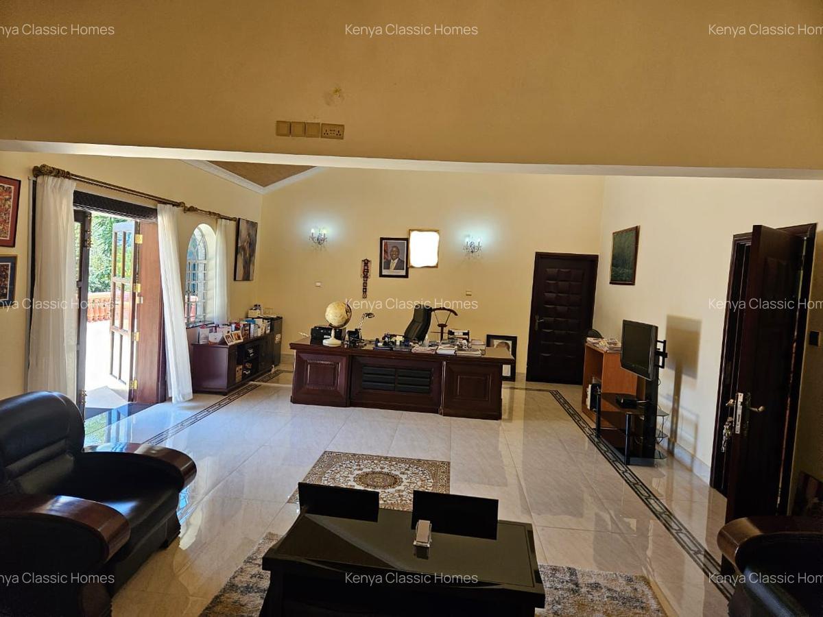 10 Bed House with En Suite at Runda - 7