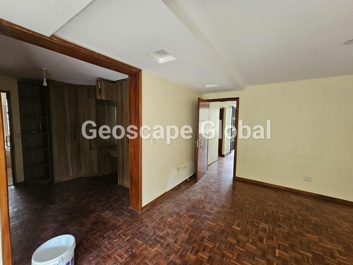 5 Bed House with En Suite in Kitisuru - 10