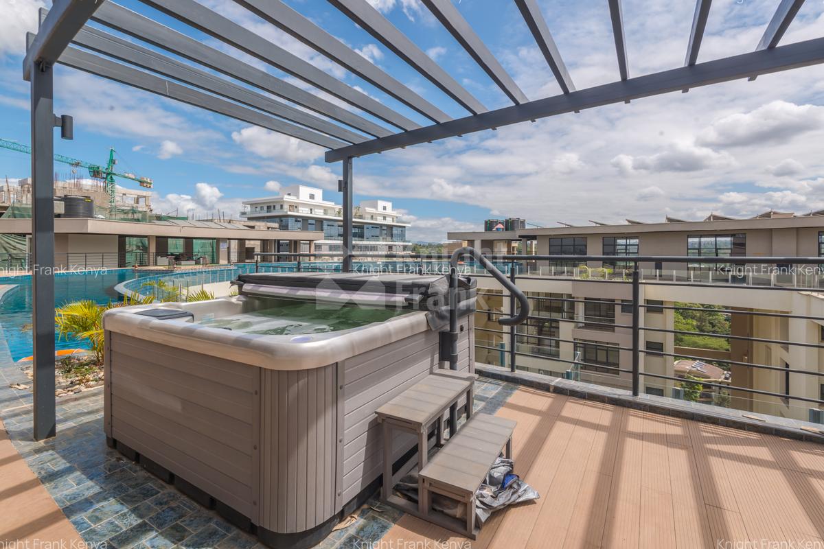 4 Bed Apartment with En Suite at Riverside Gardens - 20