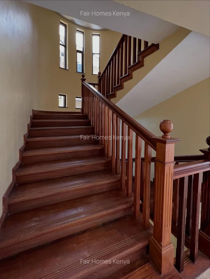 5 Bed Townhouse with En Suite at Muthangari Drive - 18