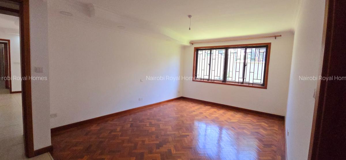 6 Bed Townhouse with En Suite at Off Maji Mazuri Drive - 10