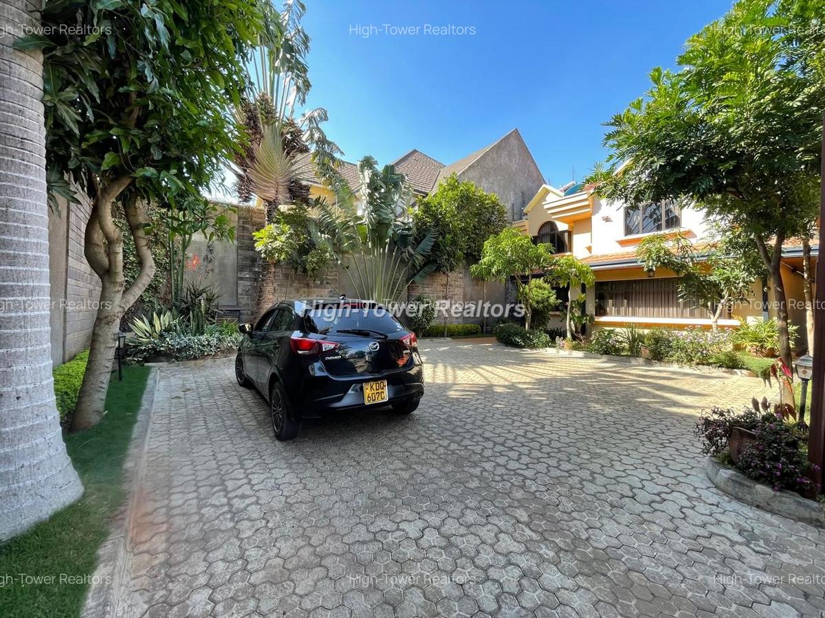 4 Bed Townhouse with En Suite in Runda - 2