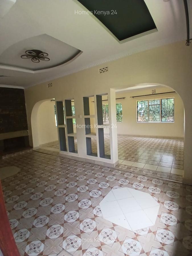 3 Bed House at Safari Park - 11