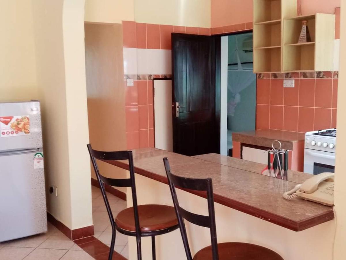 Serviced 3 Bed Apartment with En Suite in Nyali Area - 8