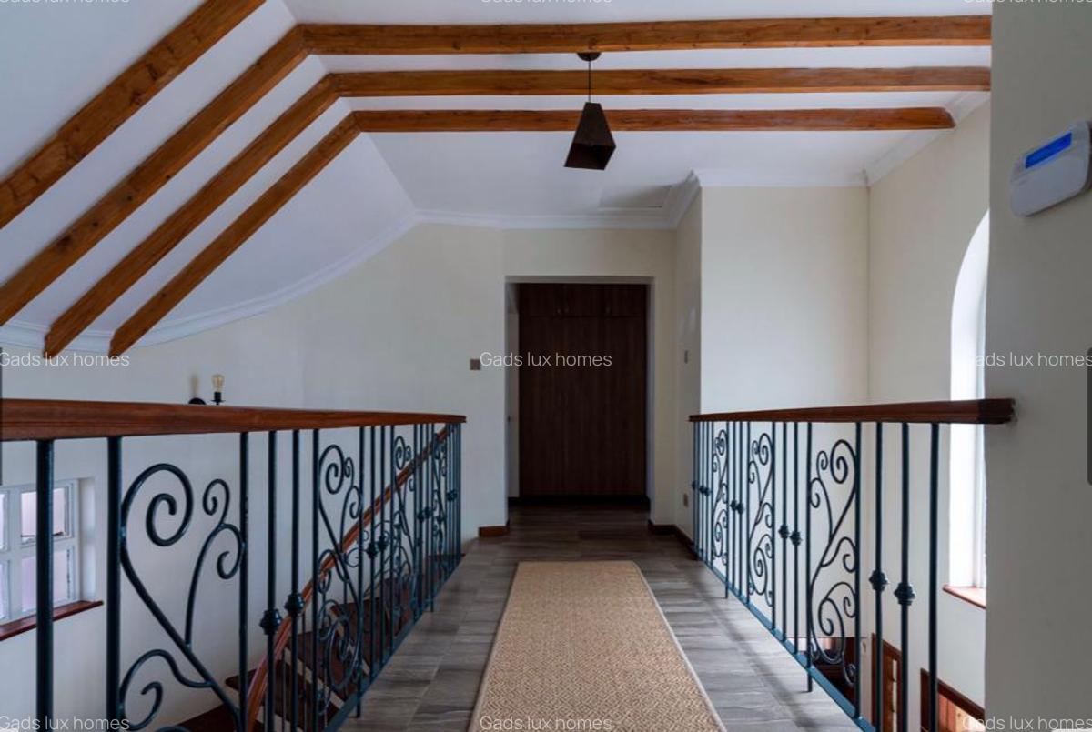 4 Bed Townhouse with En Suite at Kiambu - 3