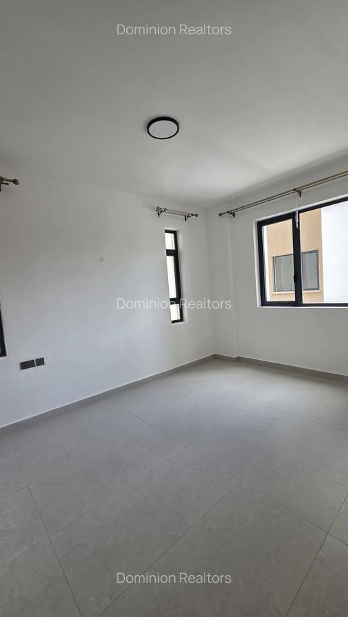 2 Bed Villa with En Suite in Westlands Area - 4