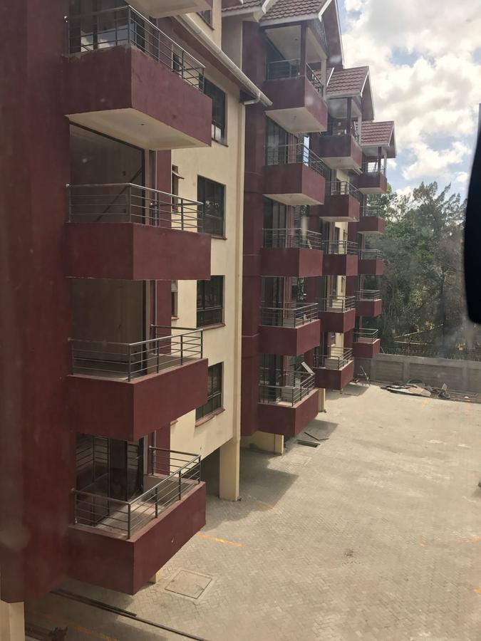 3 Bed Apartment with En Suite at Hatheru Rd - 16