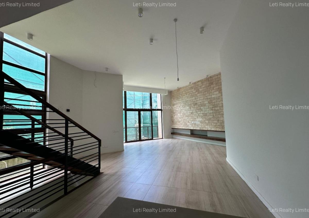 4 Bed Townhouse with En Suite in Lavington - 3