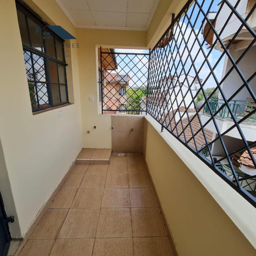 2 Bed Apartment with En Suite at Lavington - 16