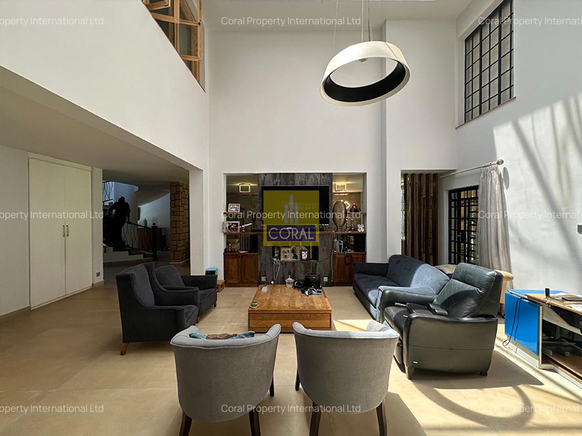 6 Bed Townhouse in Spring Valley - 3