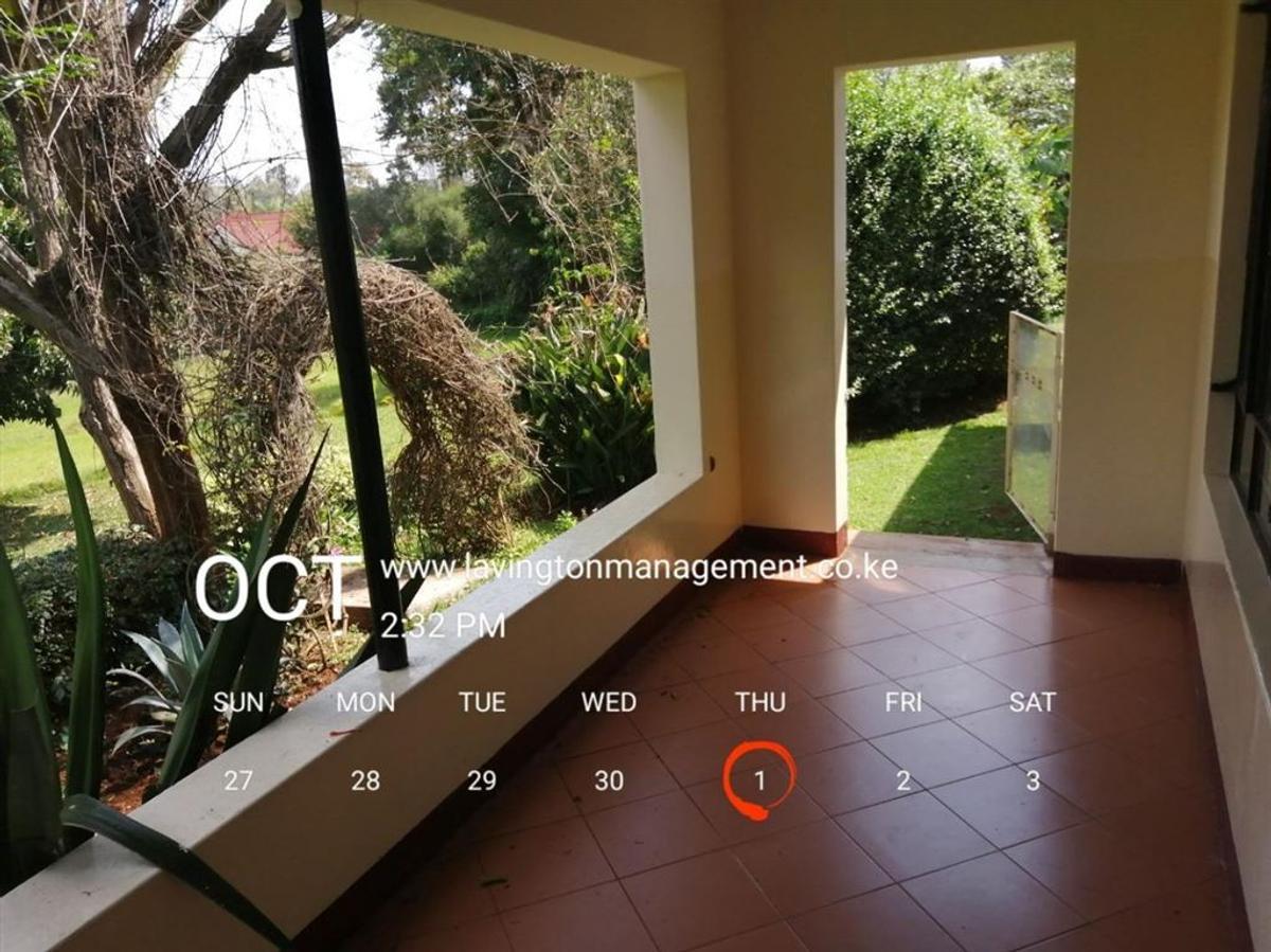 4 Bed House with En Suite at Lavington Green - 4