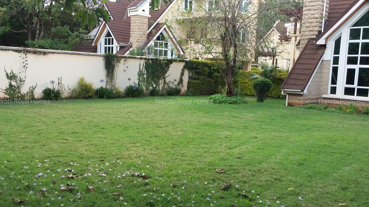 5 Bed Townhouse with En Suite at Convent Drive - 3