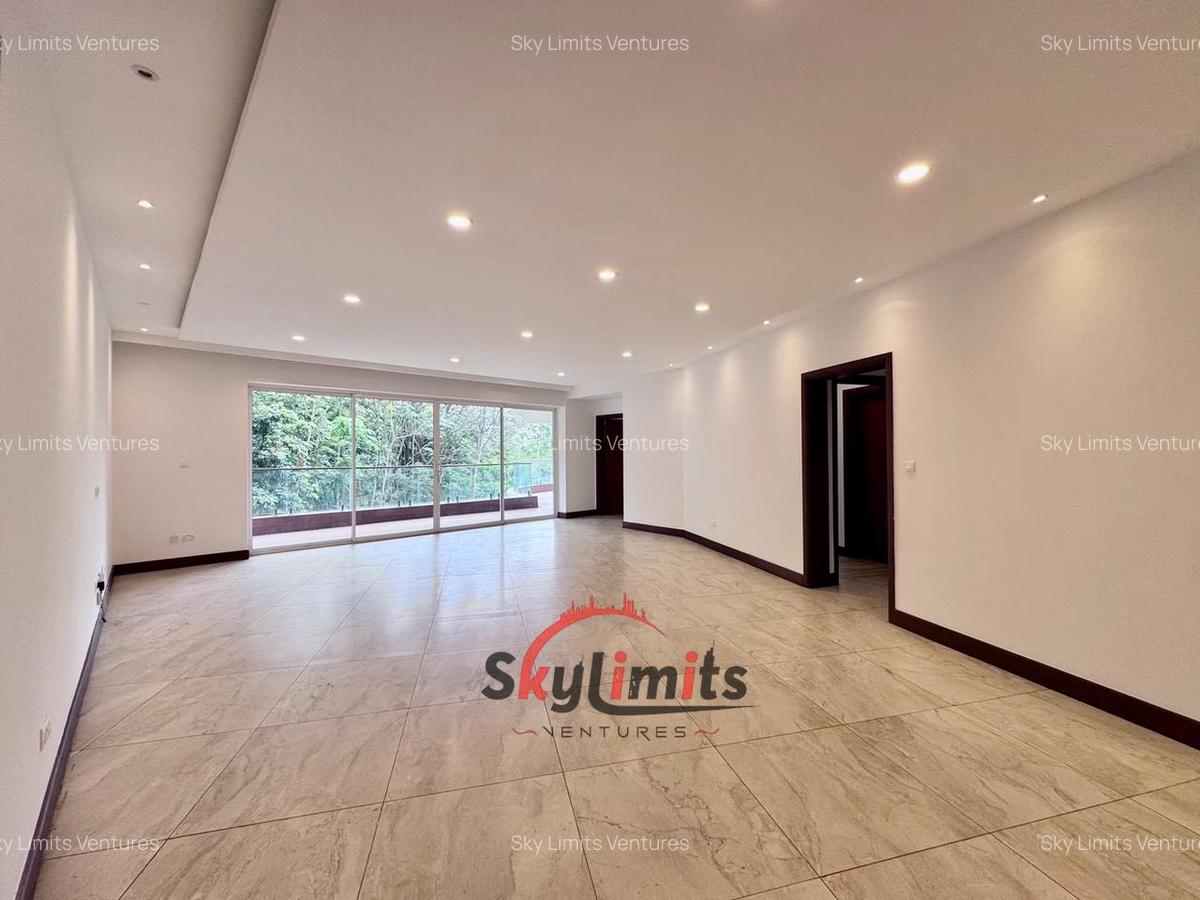 4 Bed Apartment with En Suite in Parklands - 3