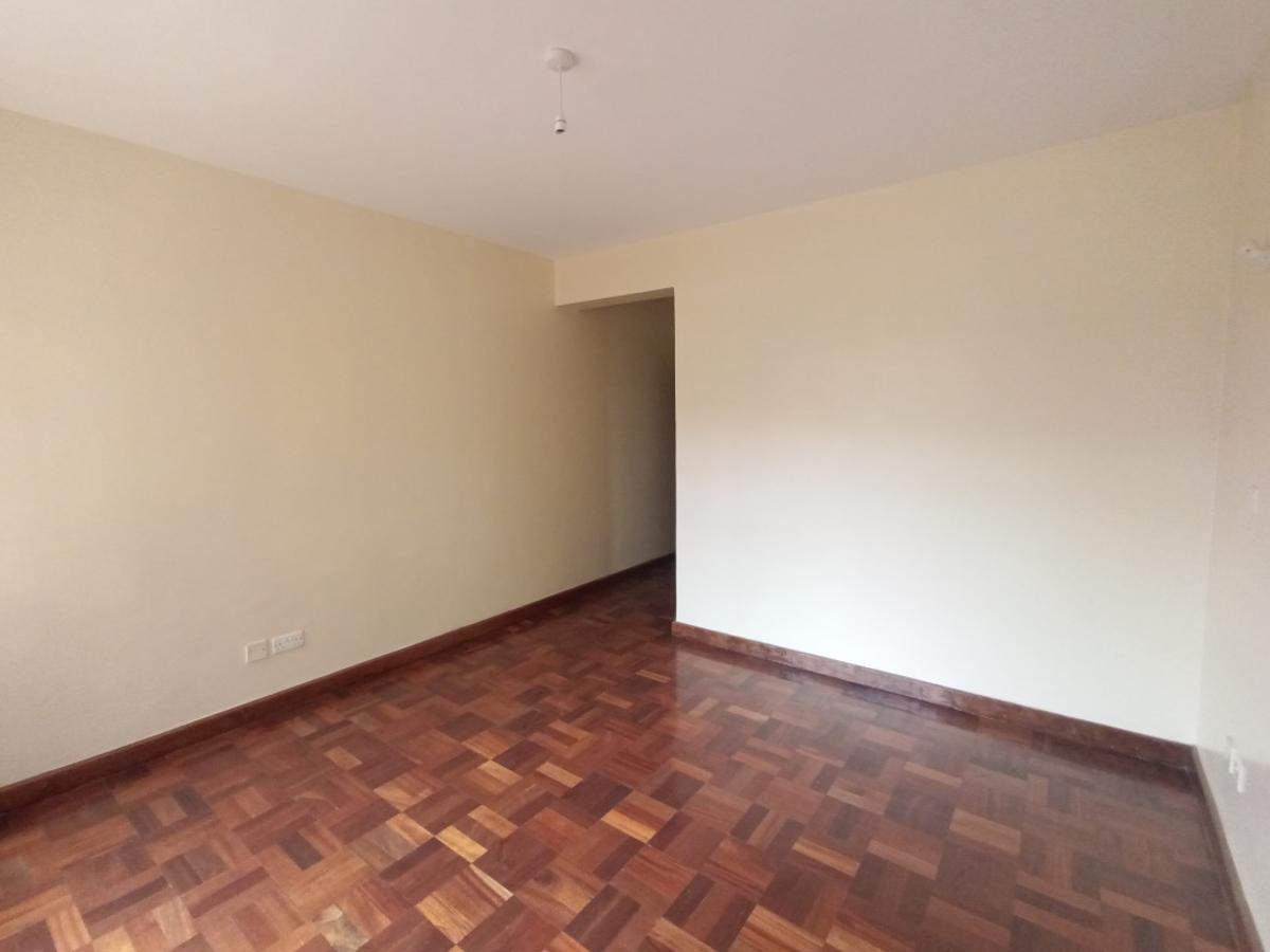 3 Bed Apartment with En Suite at Riverside Drive - 5