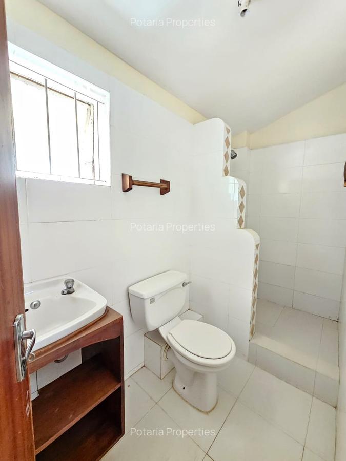 4 Bed Townhouse with En Suite in Spring Valley - 16