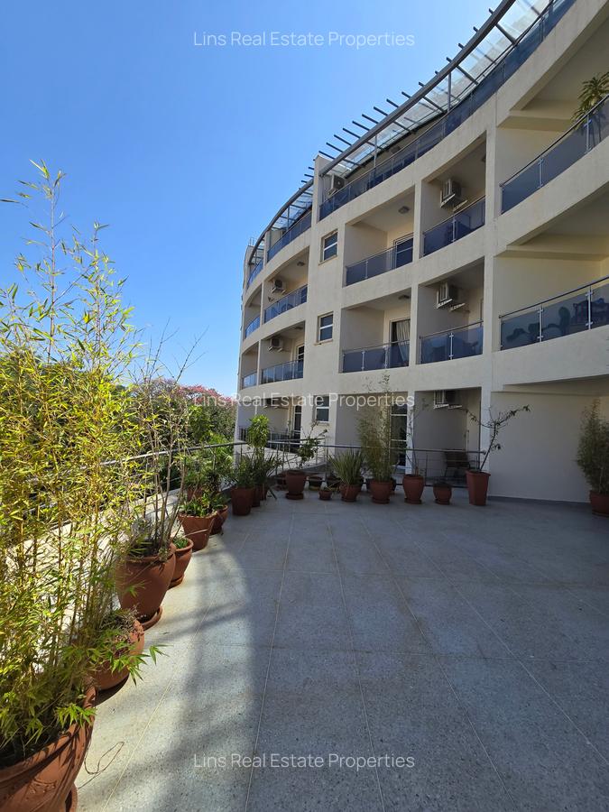 2 Bed Apartment with En Suite in Spring Valley - 20