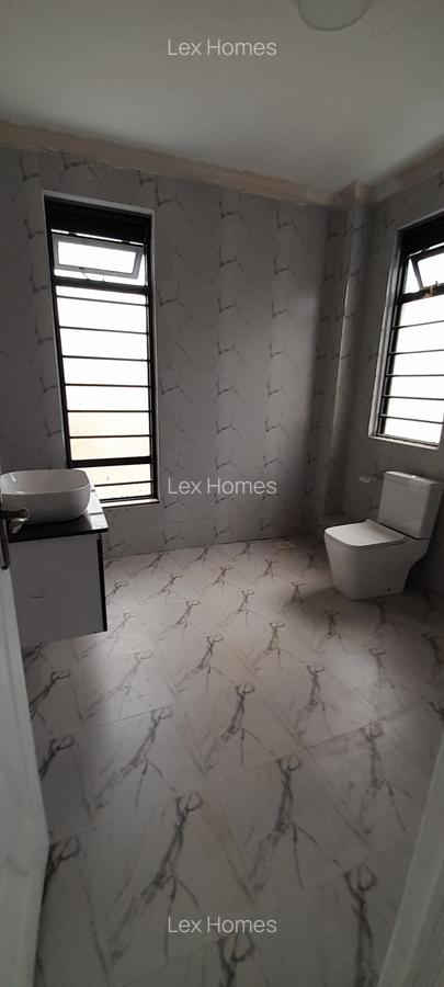 3 Bed House with En Suite at Rimpa - 16