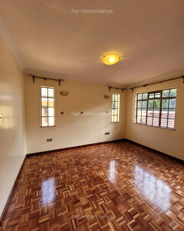 4 Bed Townhouse with En Suite at Chalbi Drive - 10