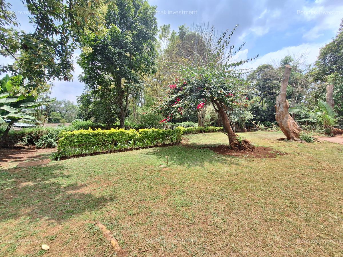 4 Bed House with En Suite at Loresho Crescent - 4