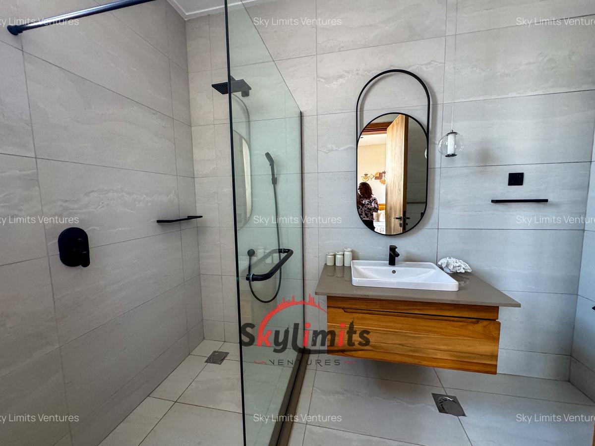 4 Bed Villa with En Suite in Loresho - 14