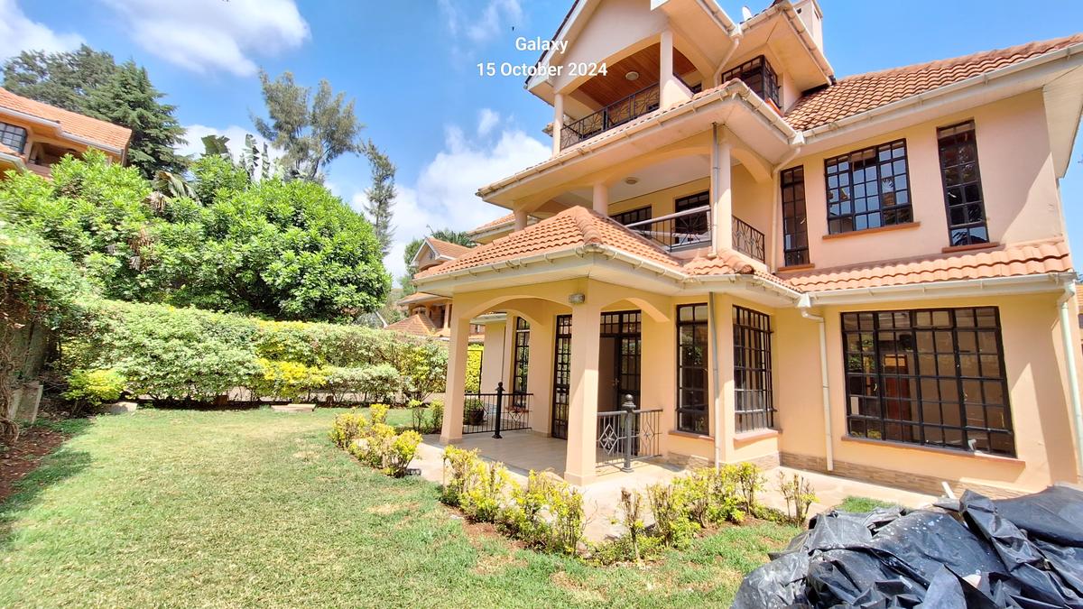 5 Bed Townhouse with En Suite at Chalbi Drive - 2