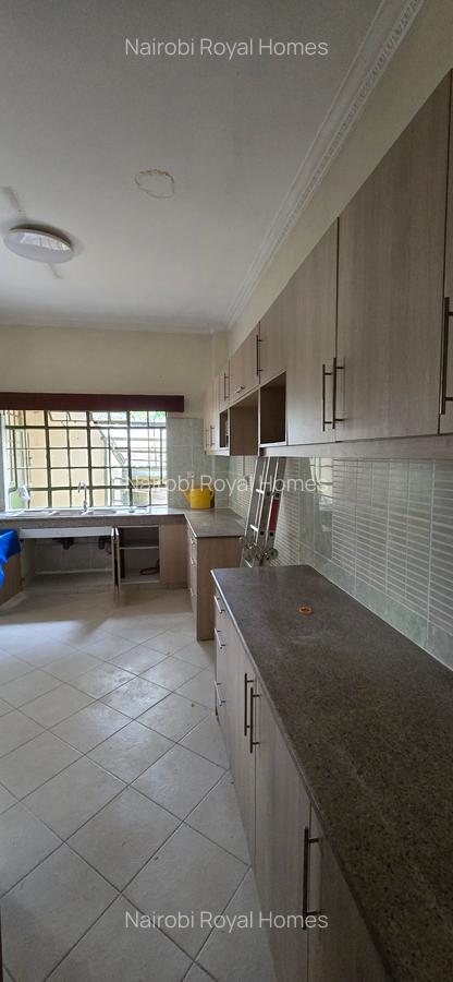 4 Bed Townhouse with En Suite at Lavington Road - 3