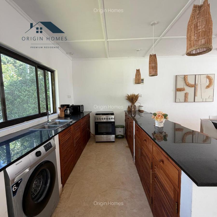 3 Bed House with En Suite at Watamu - 3