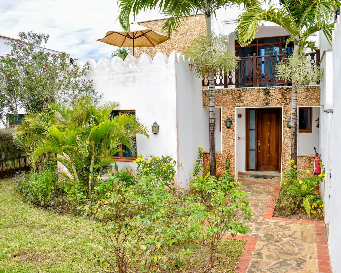 4 Bed Villa with En Suite at Kikambala - 9