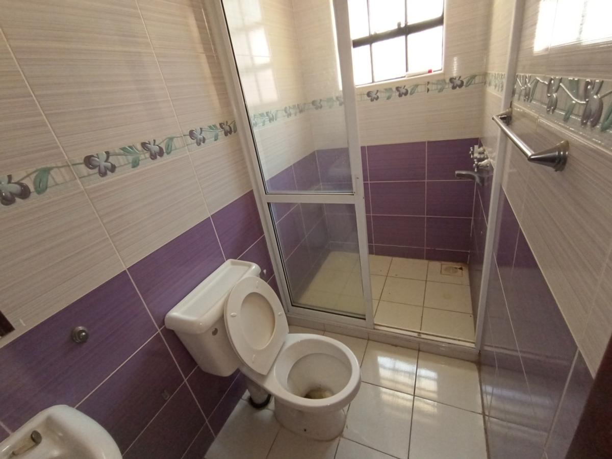 2 Bed Apartment with En Suite at Brookside - 4