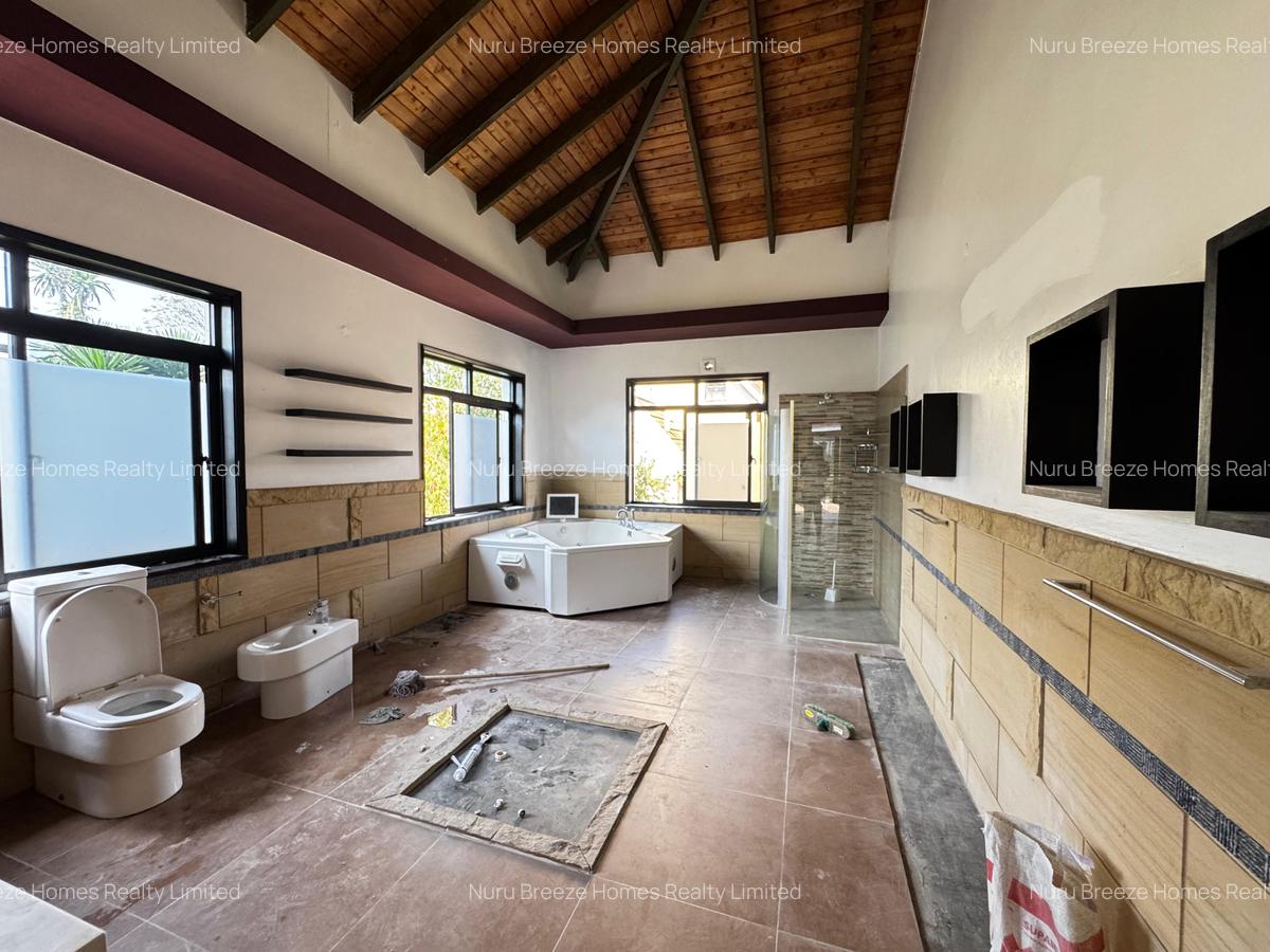 5 Bed Townhouse with En Suite in Lavington - 8