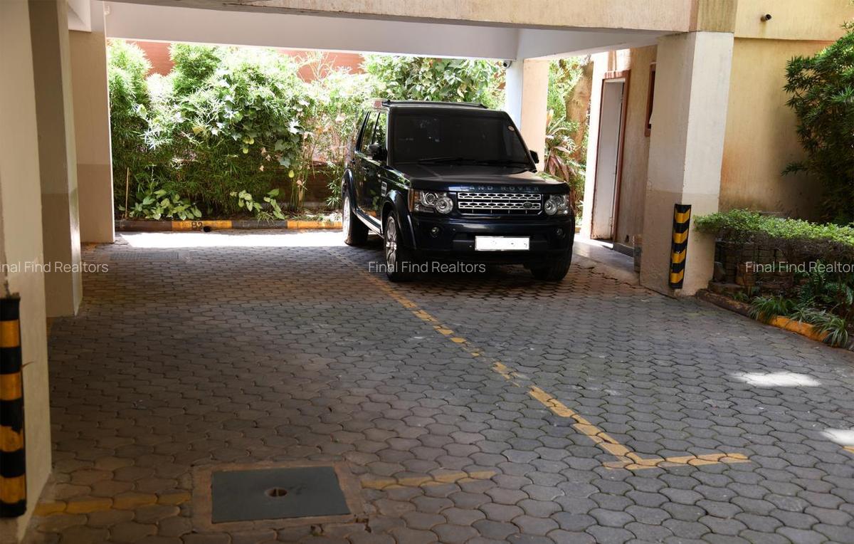 2 Bed Apartment with En Suite in Westlands Area - 11